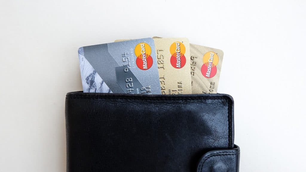 Les meilleures apps pour g&eacute;rer et trier ses d&eacute;penses par carte bancaire