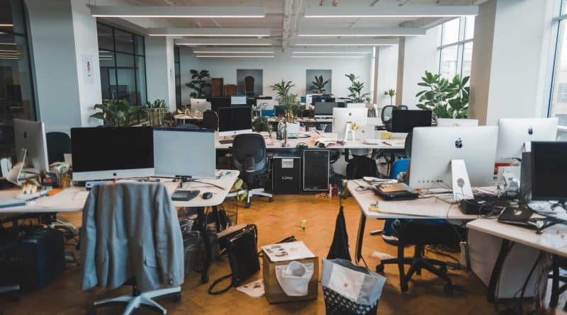 Le d&eacute;sarroi de la start-up nation apr&egrave;s le choc de la dissolution