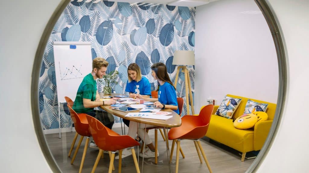 Comment bien organiser une salle de r&eacute;union dans un petit espace ?