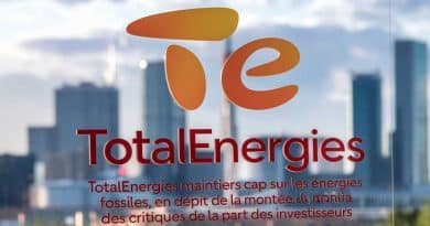 TotalEnergies maintient sa cap sur les &eacute;nergies fossiles, en d&eacute;pit de la mont&eacute;e des critiques de la part des investisseurs