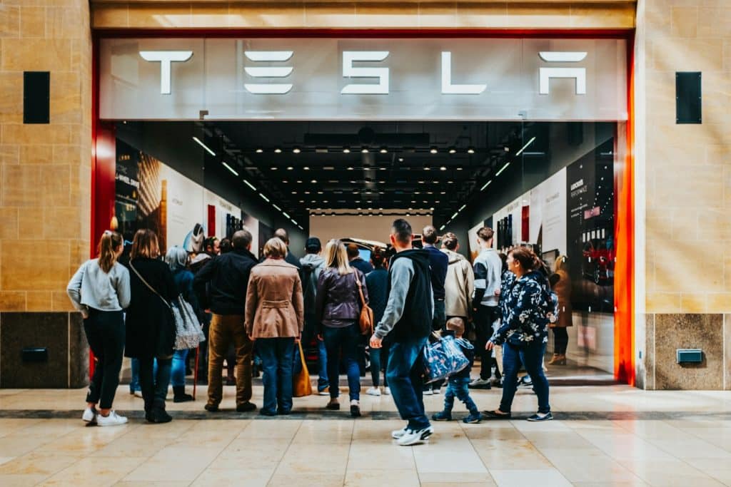 Elon Musk d&eacute;croche le pactole : ses actionnaires approuvent une r&eacute;mun&eacute;ration record de 1 000 milliards de dollars