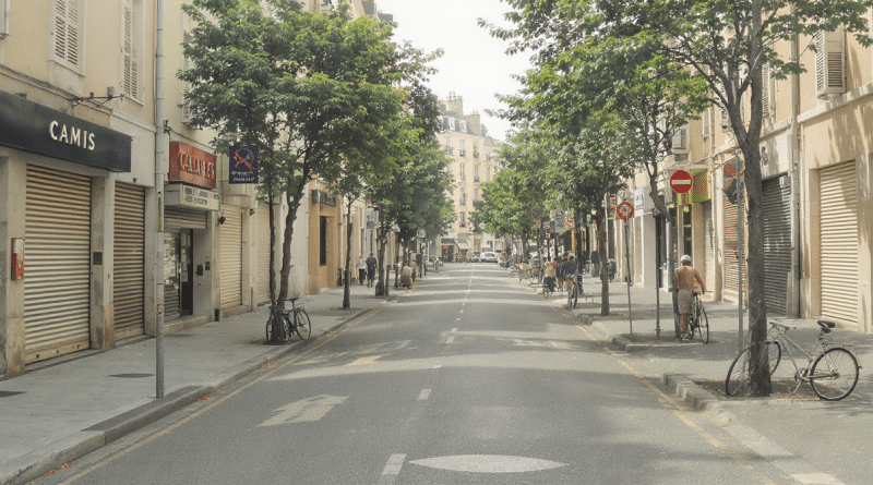 Canicule en France : quand la chaleur intense paralyse le pays, une v&eacute;ritable “gr&egrave;ve thermique