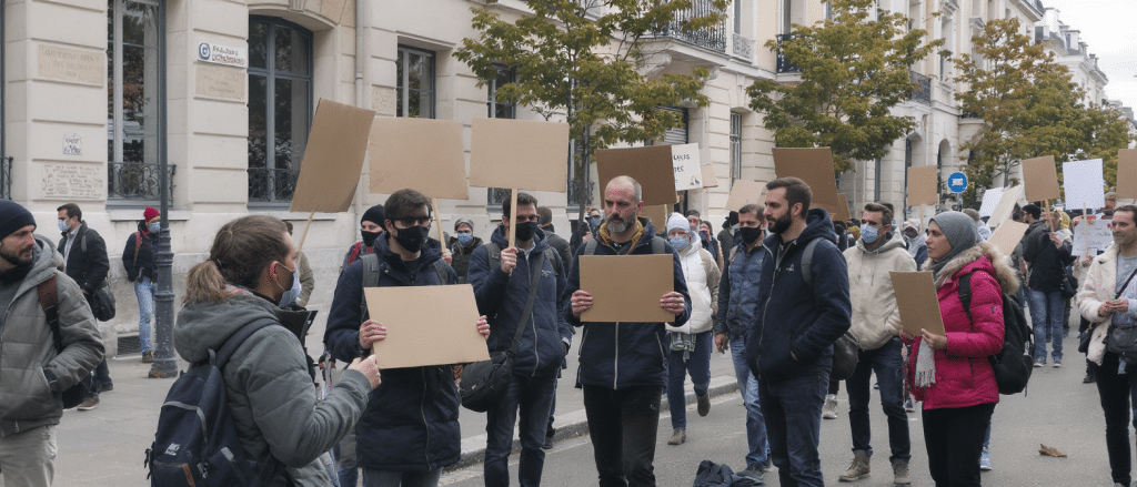 Des ONG appellent &agrave; une retraite d&eacute;carbon&eacute;e : stop aux financements fossiles en France