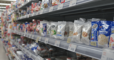 &Eacute;conomie de la flemme, mini emballages, sachets individuels : le plastique triomphe toujours dans la grande distribution