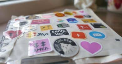 Stickers personnalises : un support simple pour rendre sa communication plus visible
