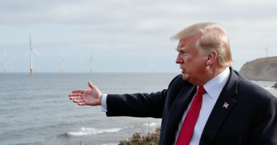 Donald Trump freine l’&eacute;olien offshore, la Californie contre-attaque
